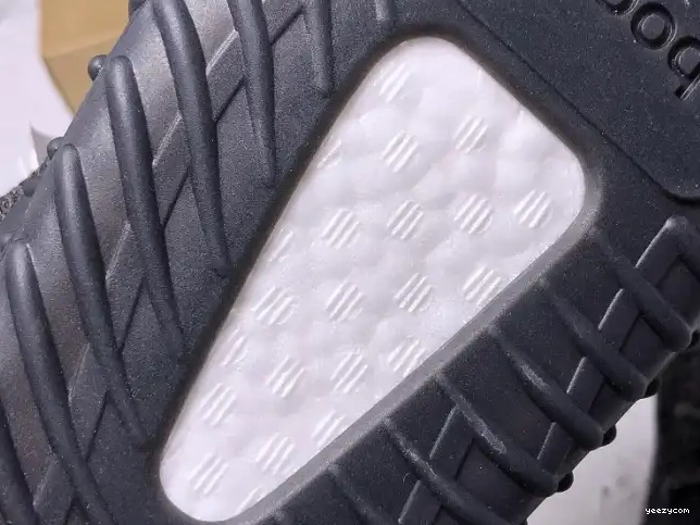 Boost Black - Yeezy Static (Reflective) Adidas V2 FU9007 350 0505